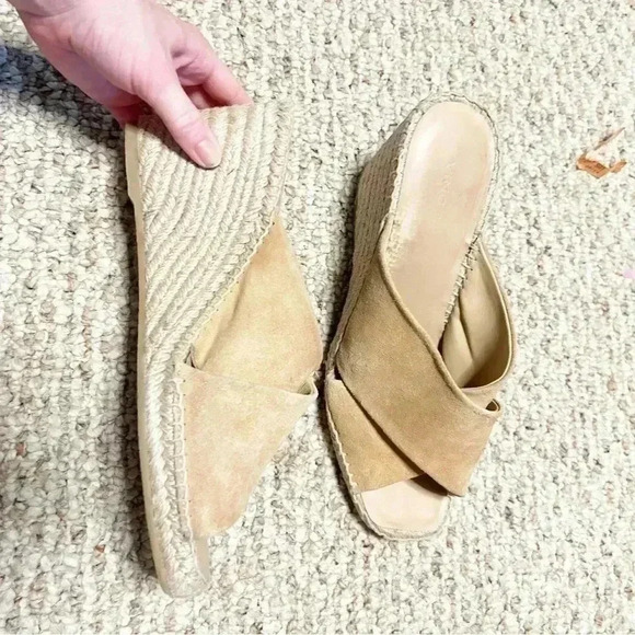 Vince Gaelan Wedge Sandals 9 - Picture 2 of 6